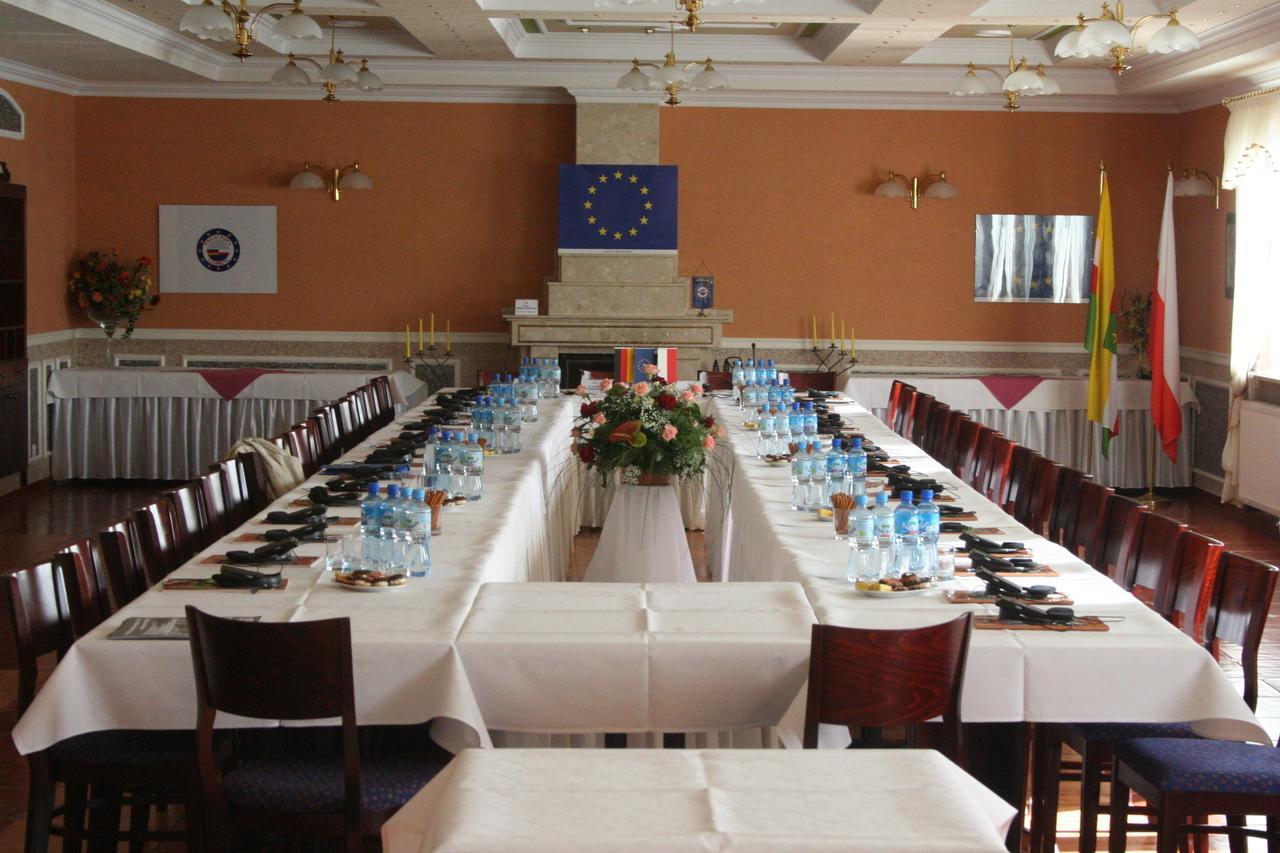 Hotel Dom Nad Rzeka Skwierzyna Exterior foto