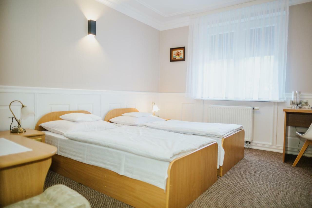 Hotel Dom Nad Rzeka Skwierzyna Exterior foto